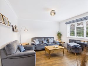 Sitting Room- click for photo gallery